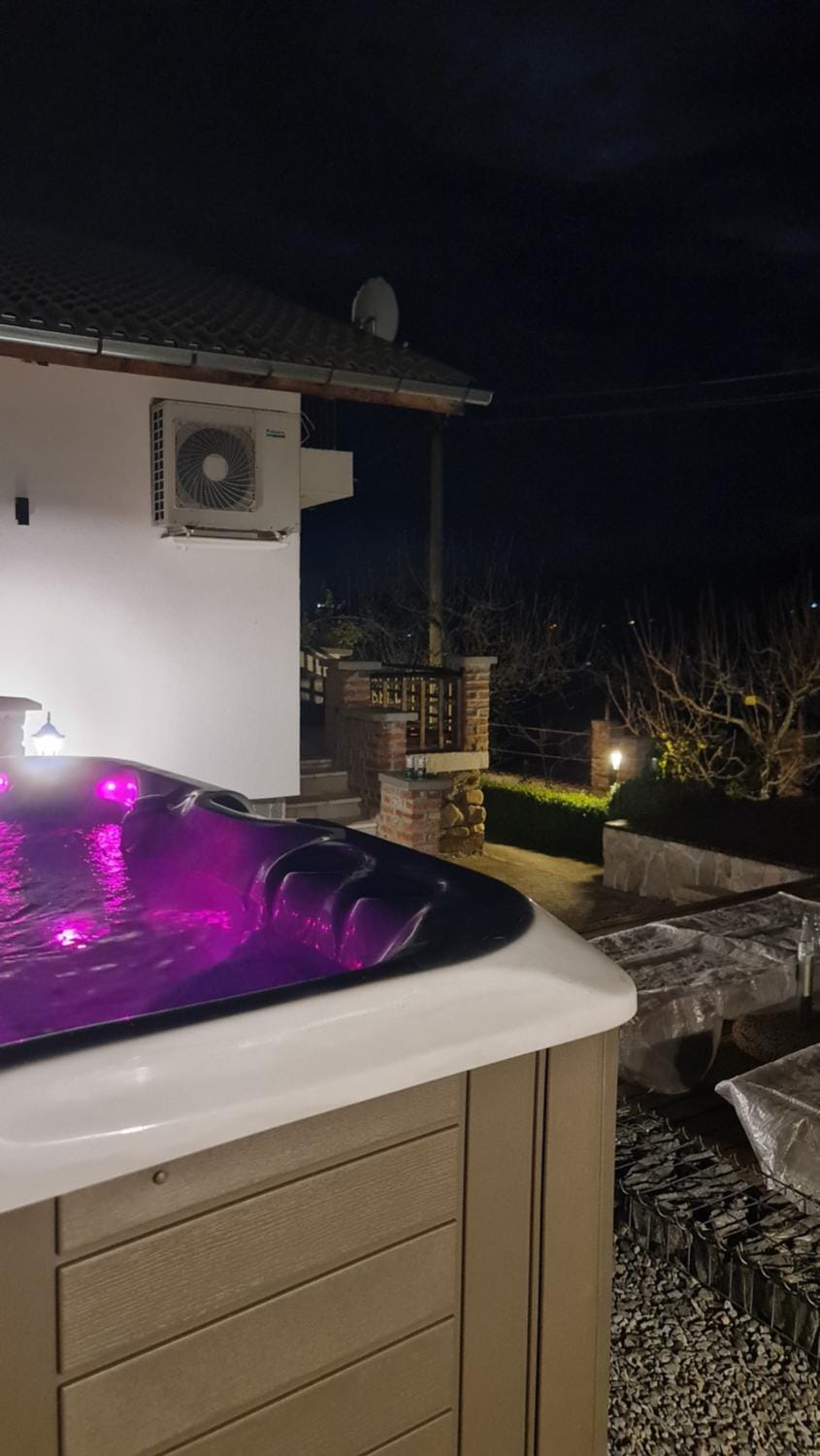 Night, Hot Tub, Hot Tub