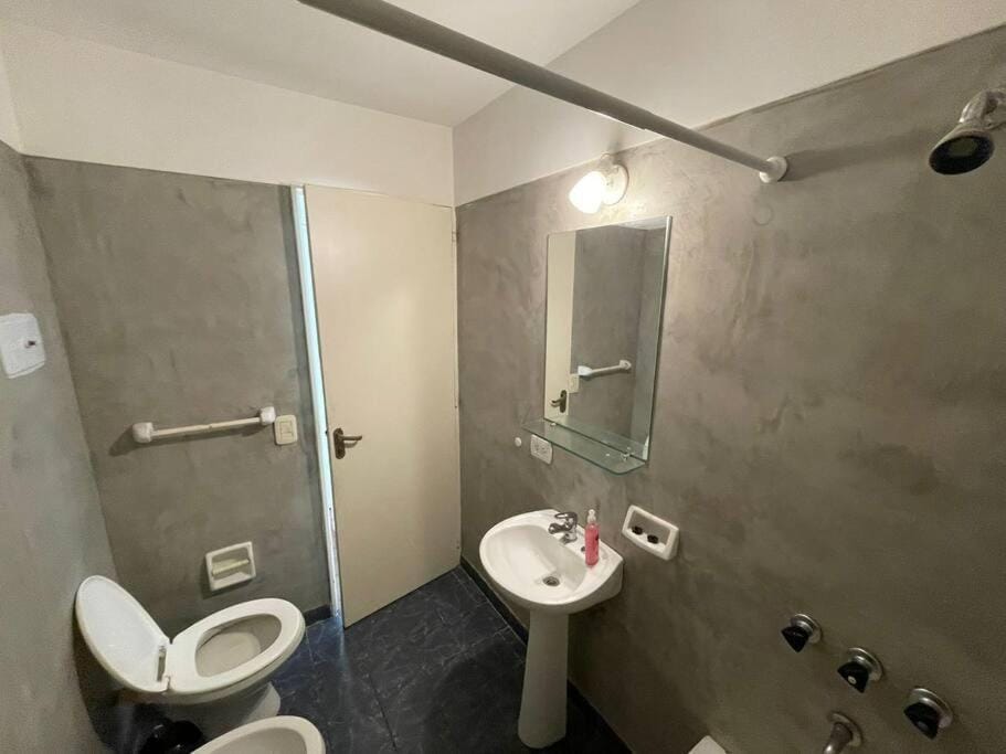 Shower, Toilet, Bathroom, bidet