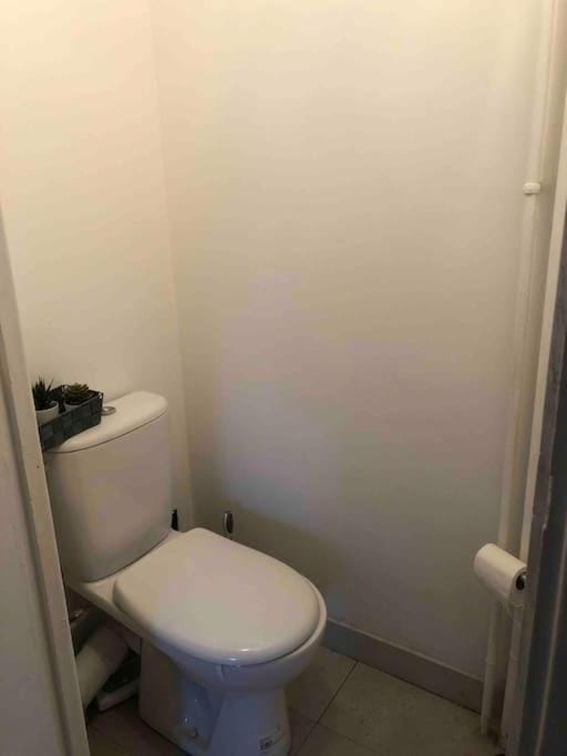 Grand appartement proche métro Apartment in Paris