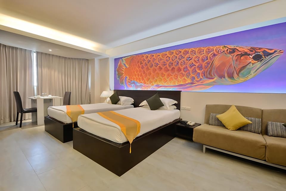 Bed, Photo of the whole room, Seating area, Bedroom