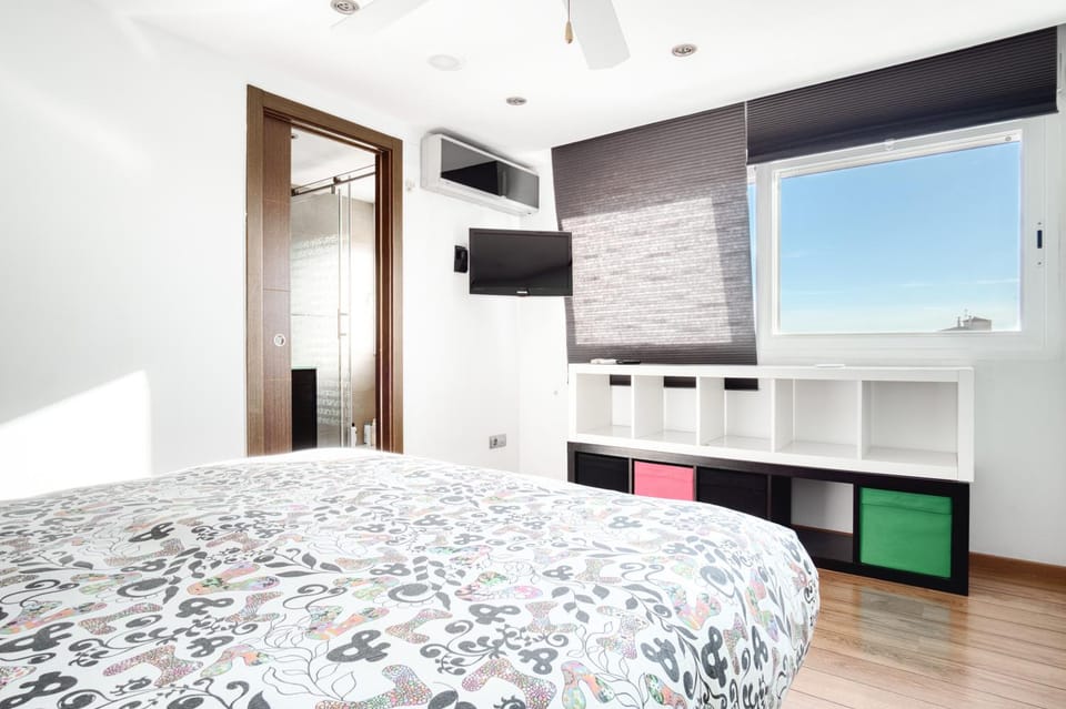 Living room, Bedroom