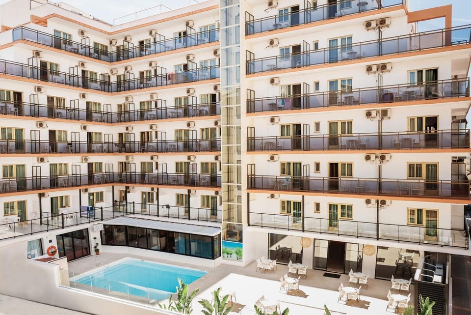 Property building, Swimming pool