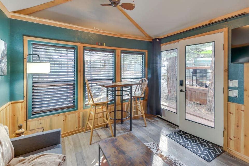 Peaceful Lake Almanor Hideaway, Fish, Hunt and Hike! House in Lake Almanor