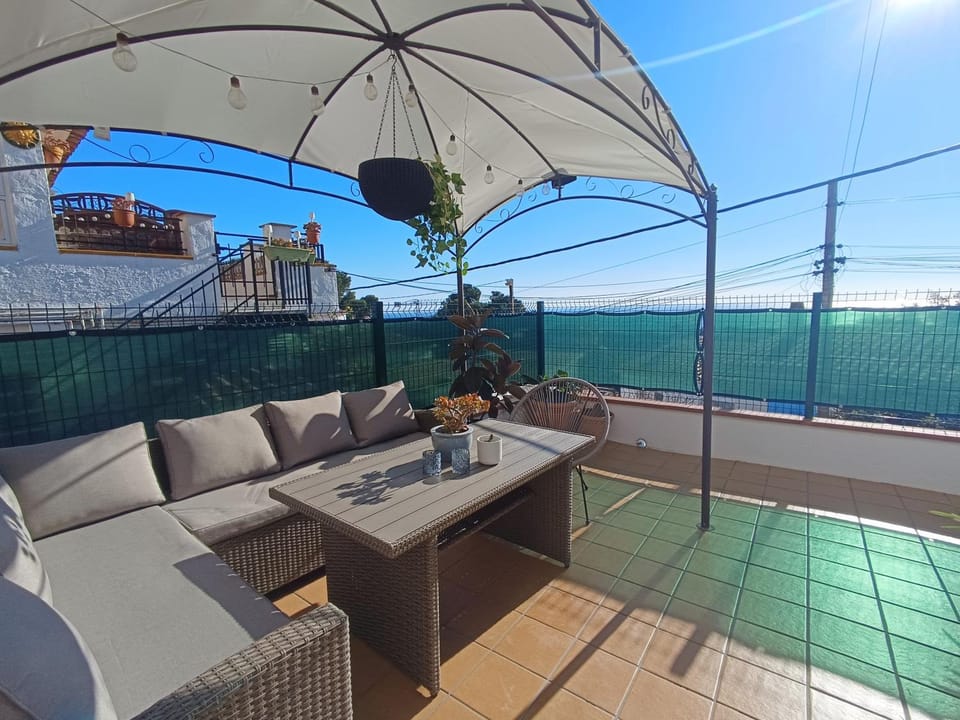 Patio, Day, Natural landscape, View (from property/room), Balcony/Terrace, Sea view
