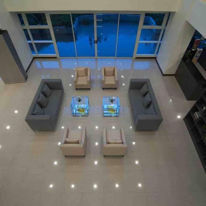 2 Bedroom Loft at Twin Oaks Place Apartment in Mandaluyong