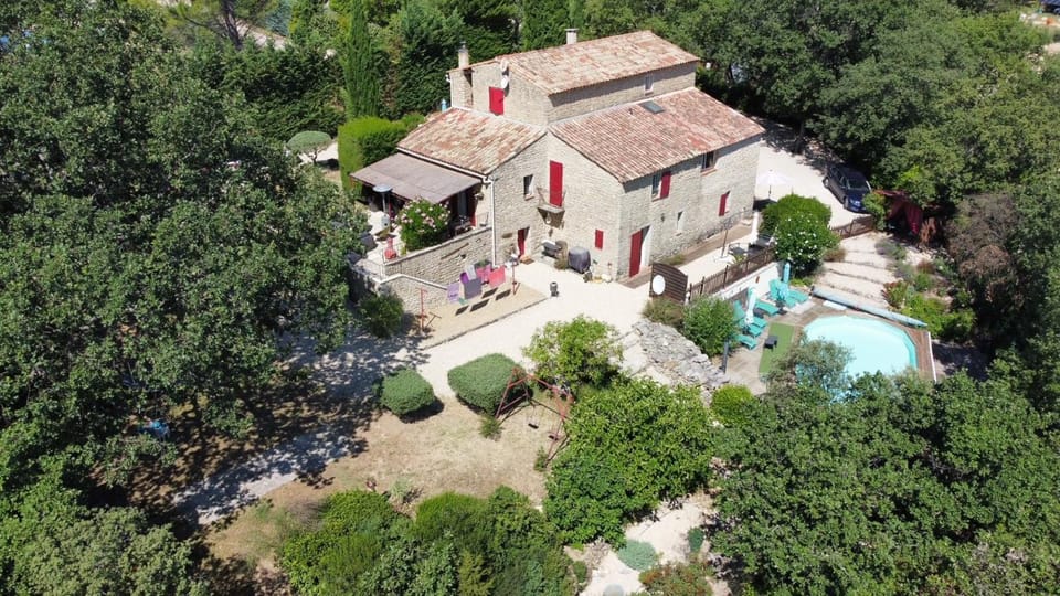 La Bastide de Mauragne - Gîte Les Pivoines Apartment in Bonnieux