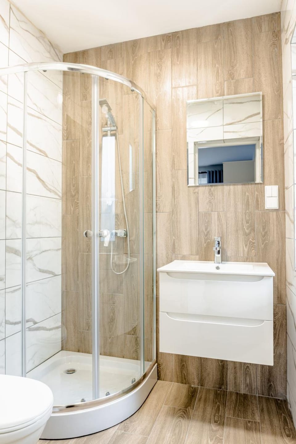 Shower, Toilet, Bathroom