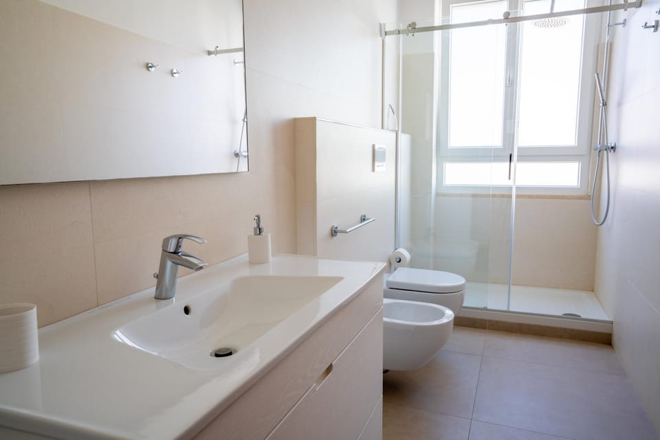Shower, Toilet, Bathroom, bidet