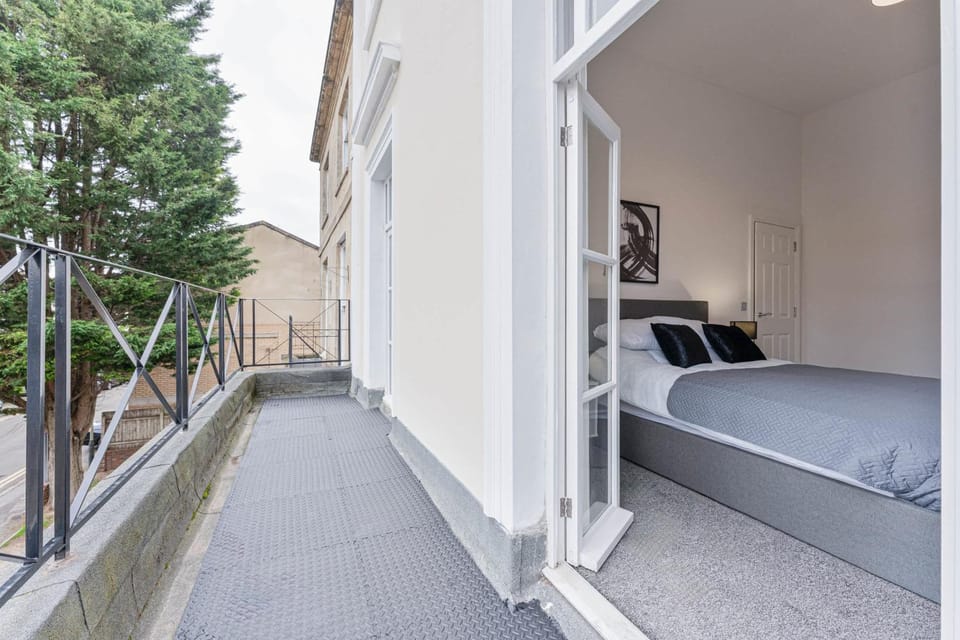 Stylish 2 Bedroom Apartment in Central Cheltenham Apartment in Cheltenham