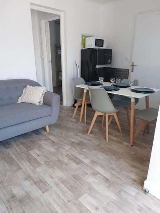 Communal lounge/ TV room, Dining area