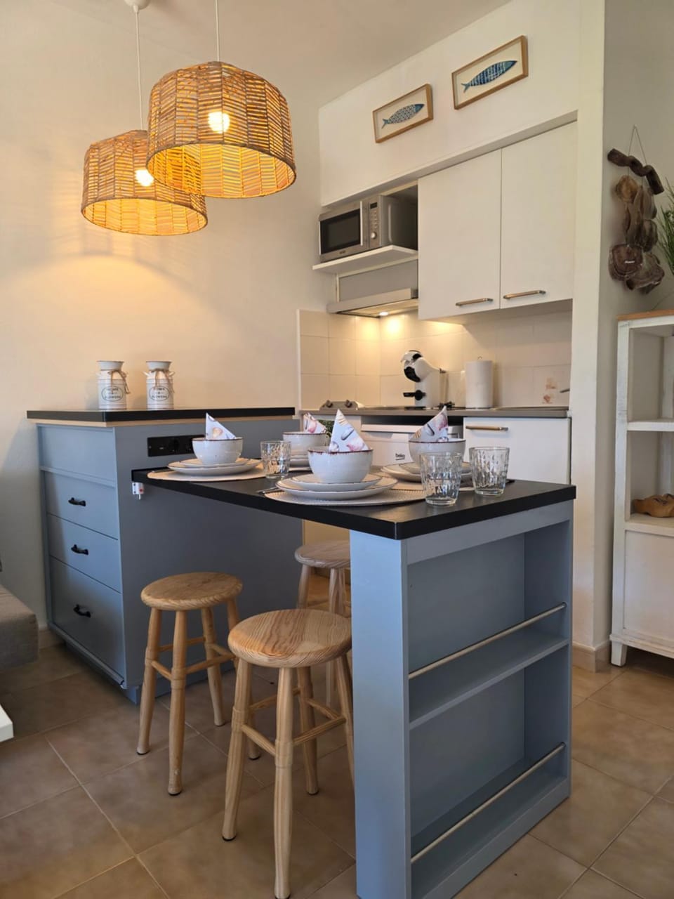 Kitchen or kitchenette, pet friendly, stove