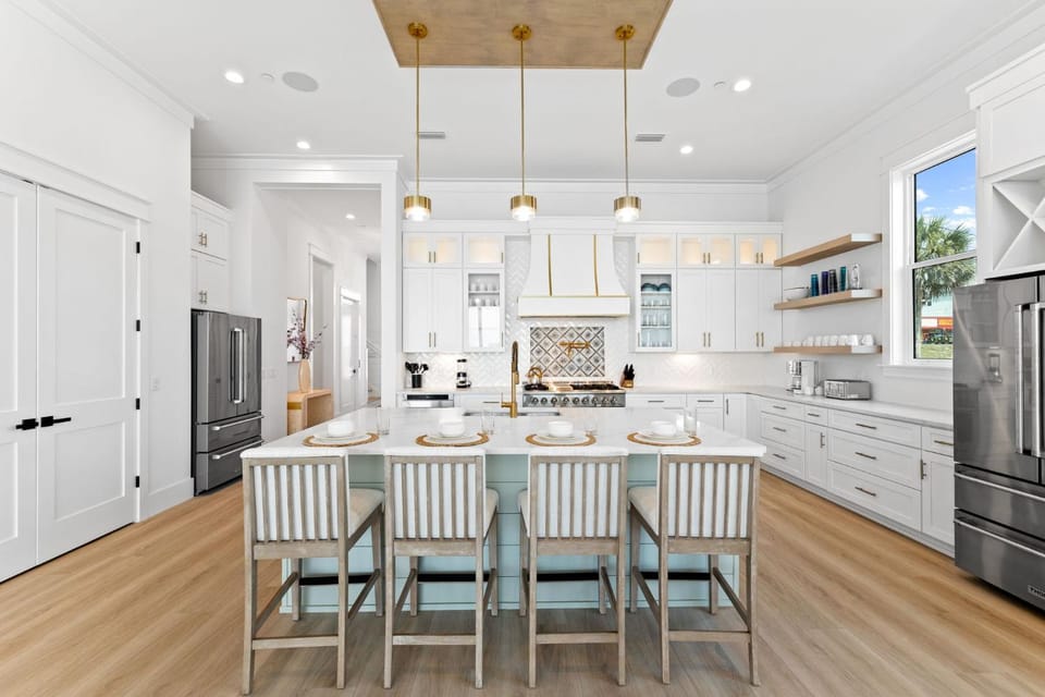 Kitchen or kitchenette, kitchen