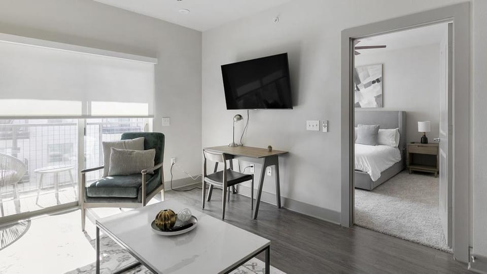 Landing - Modern Apartment with Amazing Amenities (ID9504X23) Apartment in Plano