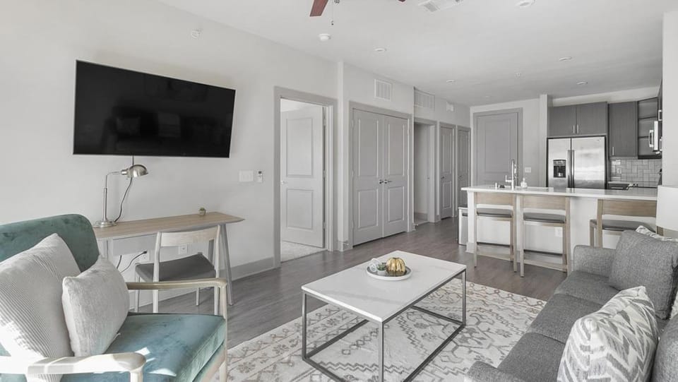 Landing - Modern Apartment with Amazing Amenities (ID9504X23) Apartment in Plano