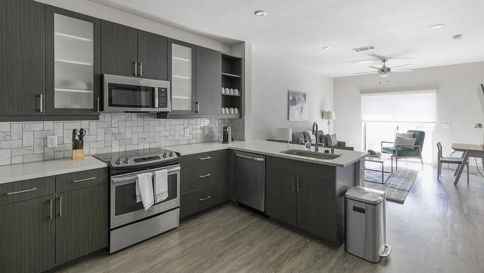Landing - Modern Apartment with Amazing Amenities (ID9504X23) Apartment in Plano