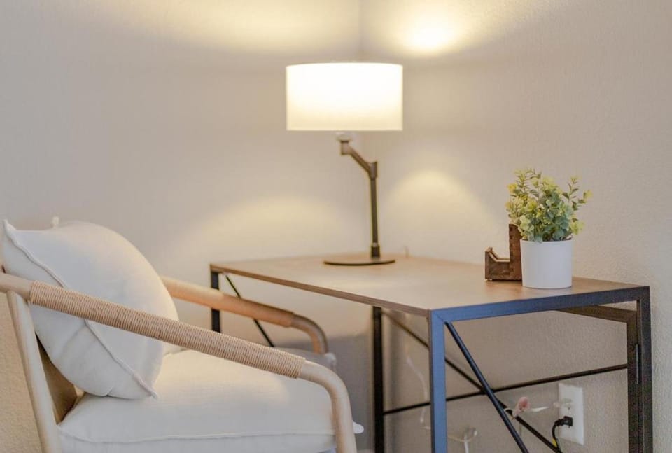 Landing - Modern Apartment with Amazing Amenities (ID2951X54) Apartment in Phoenix