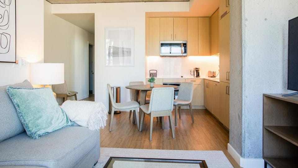 Landing Modern Apartment with Amazing Amenities (ID2480X10) Apartment in Oakland