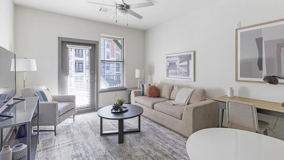 Landing Modern Apartment with Amazing Amenities (ID2465X46) Apartment in San Antonio