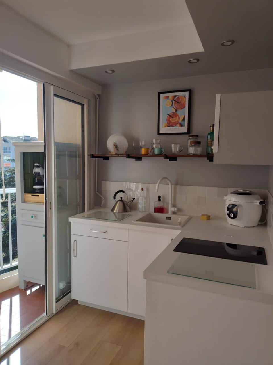 Kitchen or kitchenette