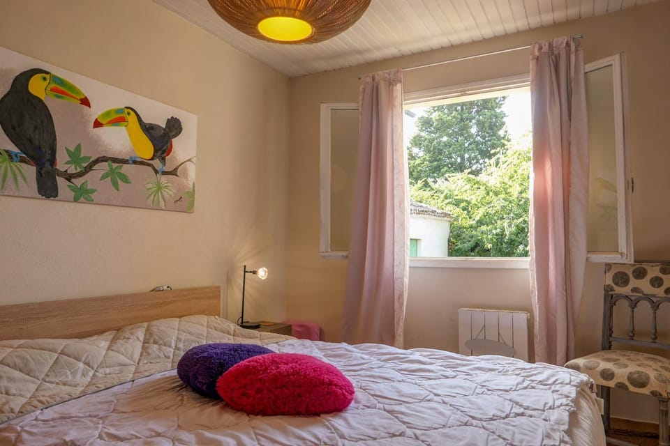 Bed, Bedroom
