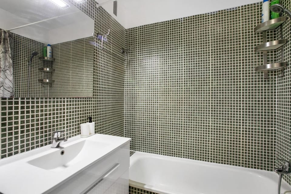 Bathroom, Living room