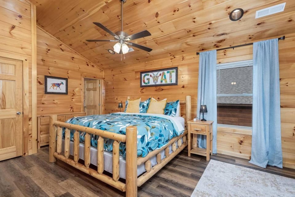 Bed, Bedroom