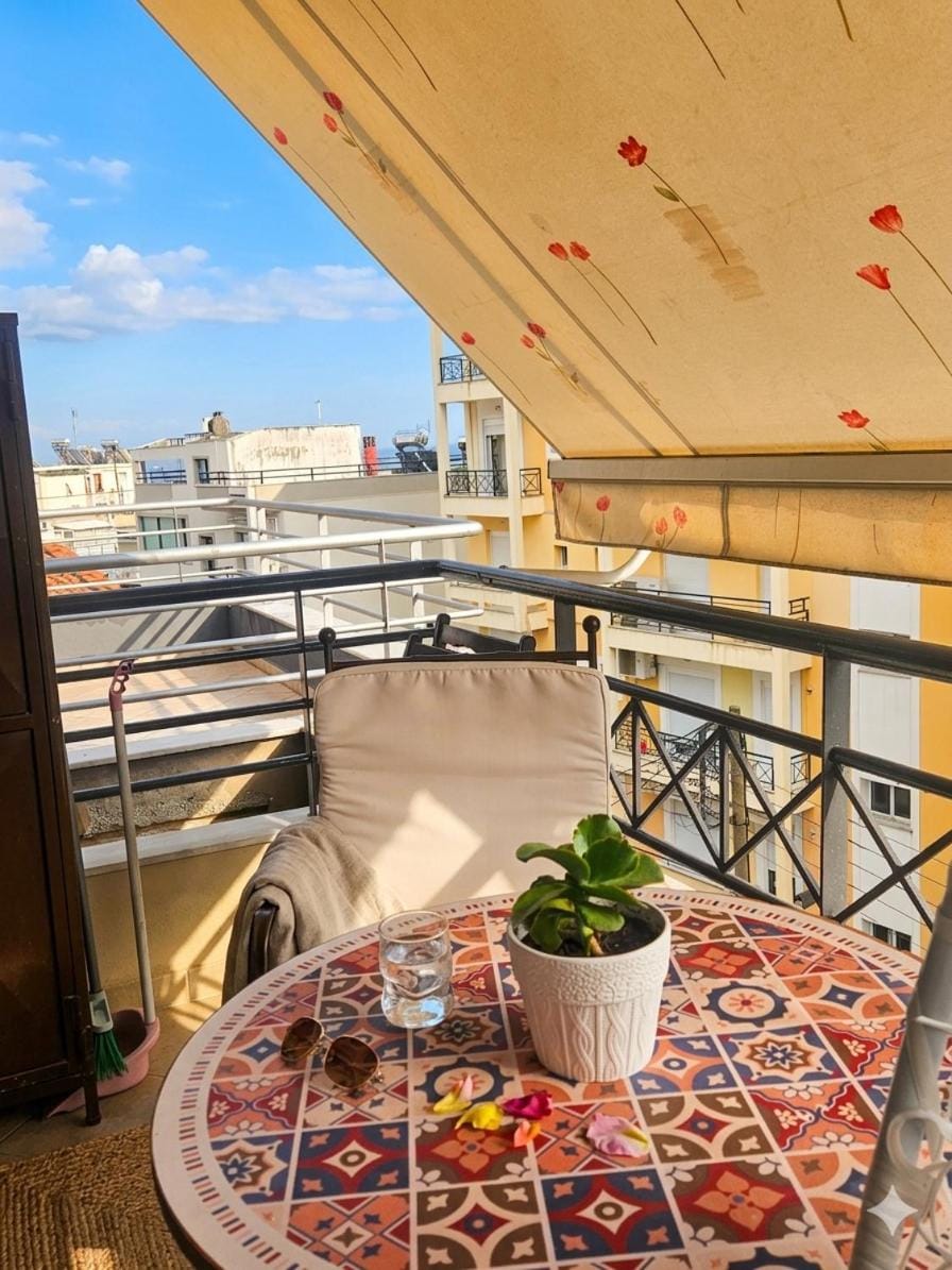 La vie est belle (Appartment with private parking) Apartment in Kavala
