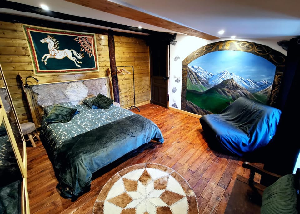 Suite privative Le seigneur des Anneaux Arnor Bed and Breakfast in Auvergne-Rhône-Alpes
