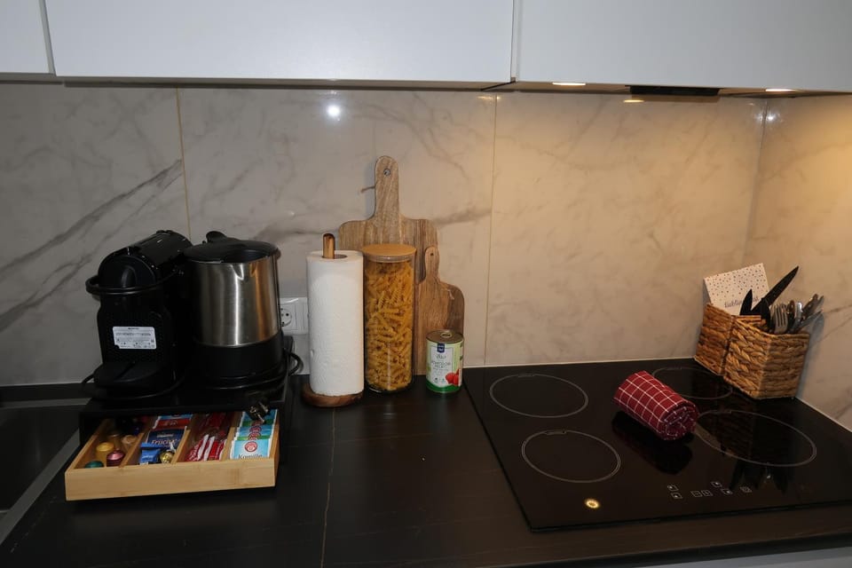 Coffee/tea facilities, Kitchen or kitchenette