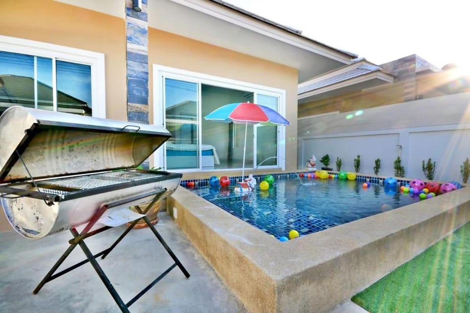 Property building, Patio, Swimming pool