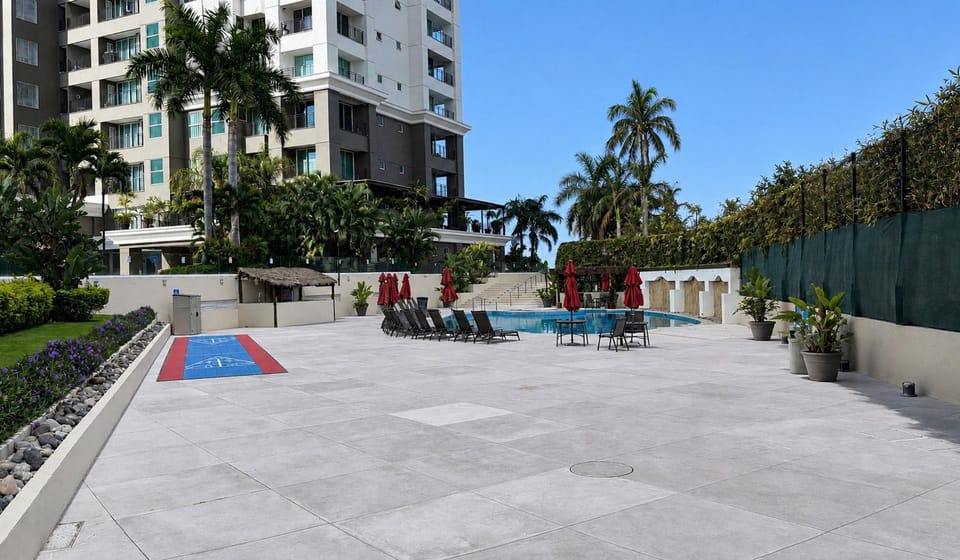 Swimming pool