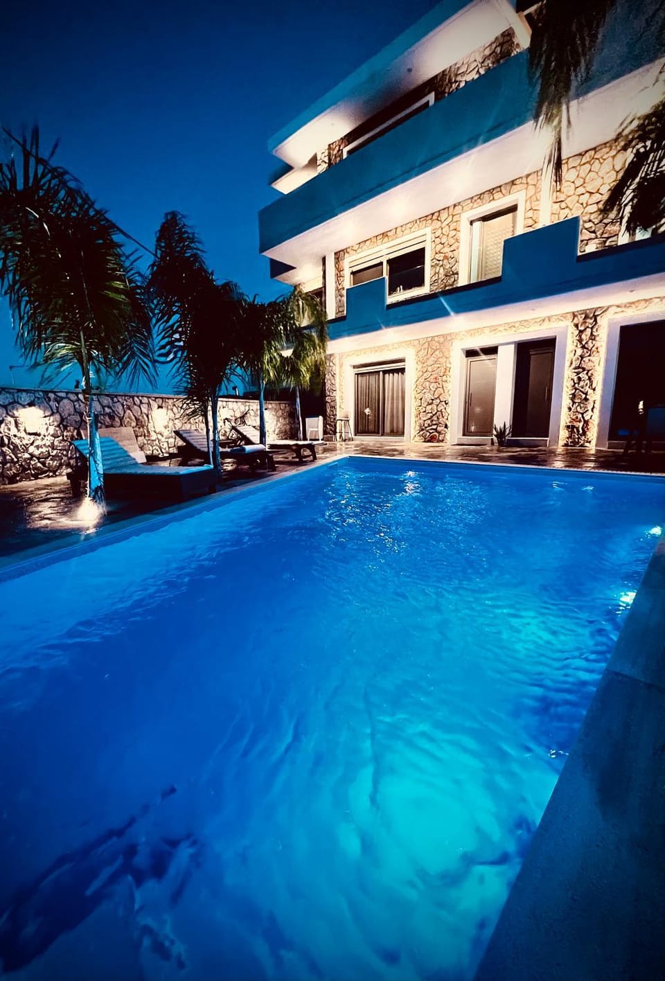 Luxury suite, private pool swimming spa ODYSSEA BEACH Apartment in Kremasti