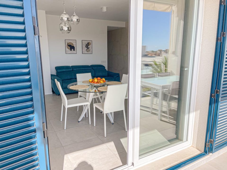 Balcony/Terrace, Living room
