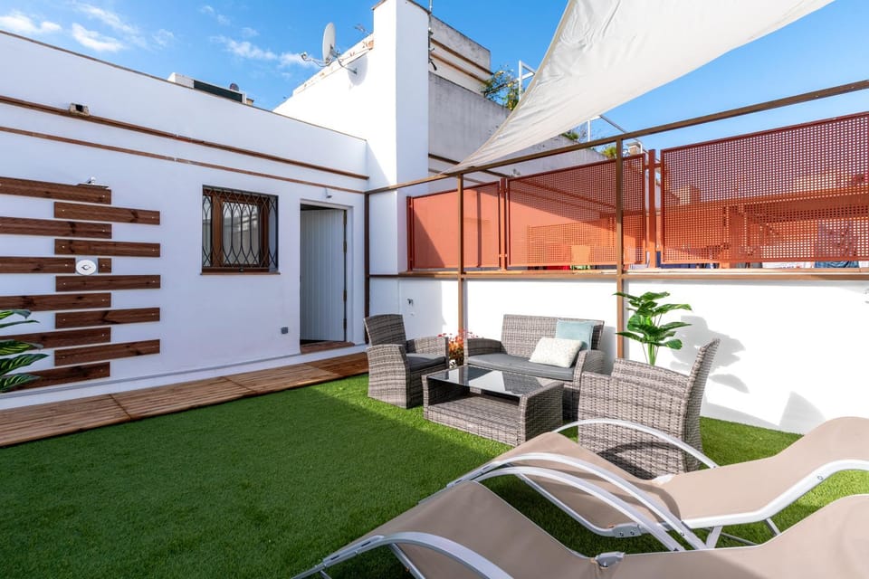 Céntrico dúplex con terraza Apartment in Seville