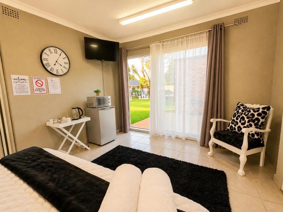 Zhantique Guest House 2- Unit 3 Bed and Breakfast in Gauteng