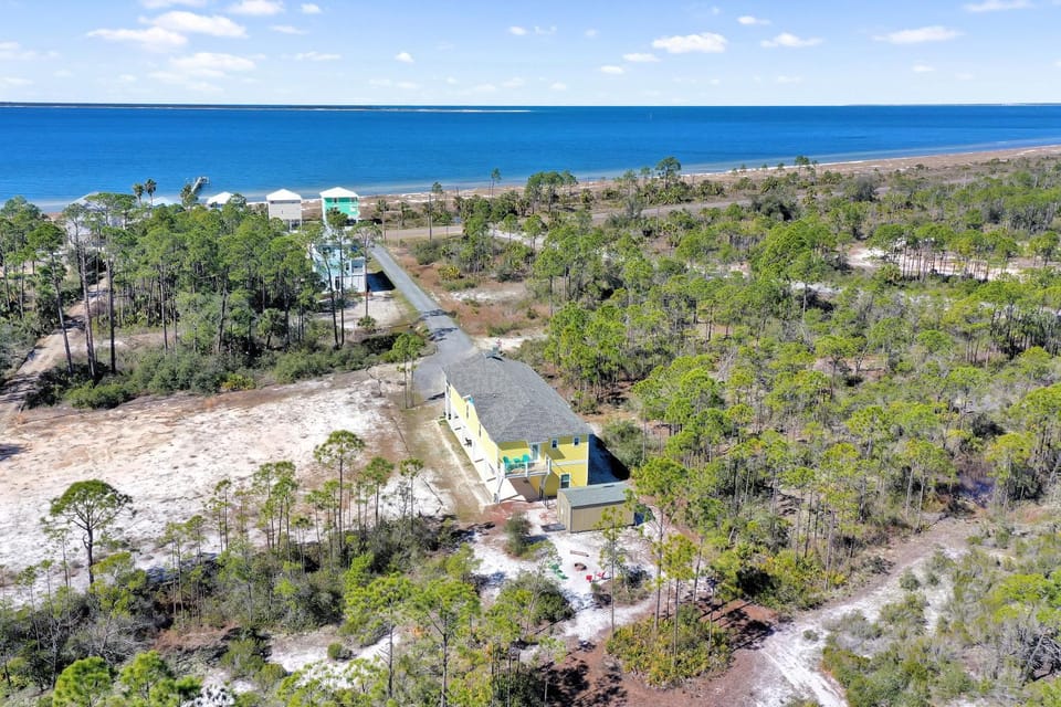 Dolphin Daze Beach House by Pristine Property Vacation Rentals House in Florida