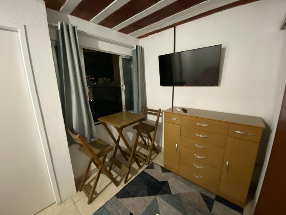 Suite 3, Casa Amarela, Terceiro Andar Bed and Breakfast in Rio de Janeiro
