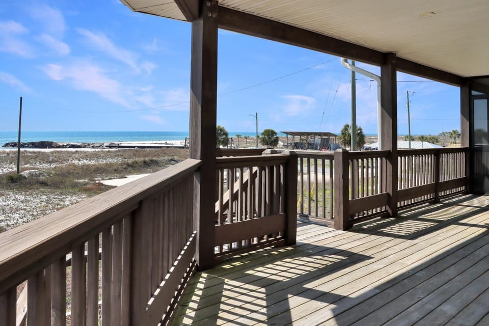 The Blue Turtle by Pristine Properties Vacation Rentals House in Mexico Beach