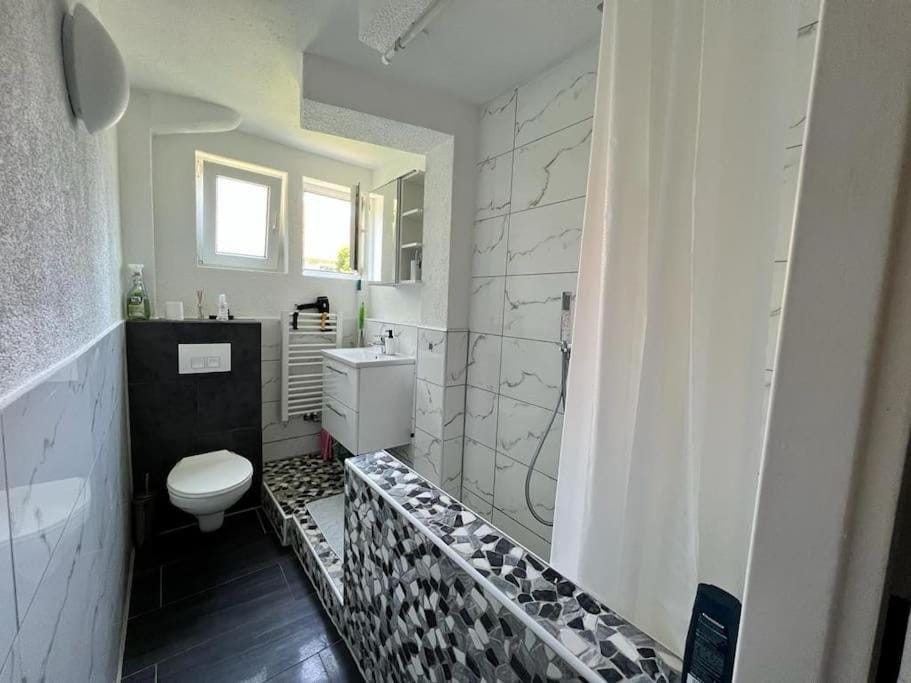 Shower, Toilet, Bathroom