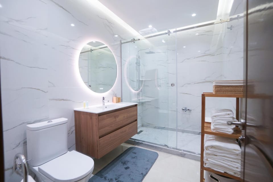 Shower, Bathroom, towels