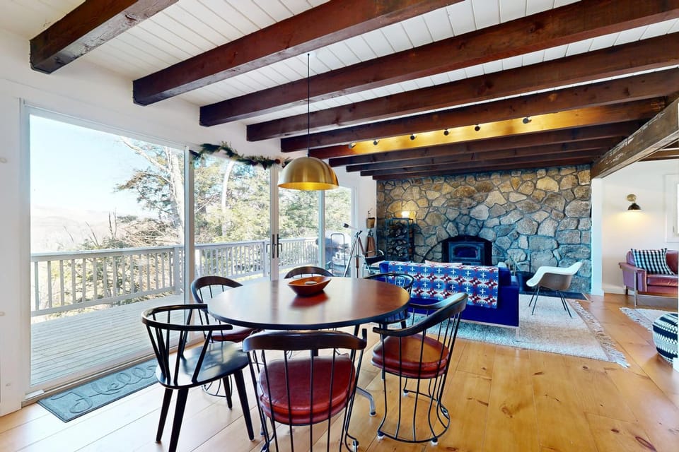 Heart Of The Mountains House in Thornton