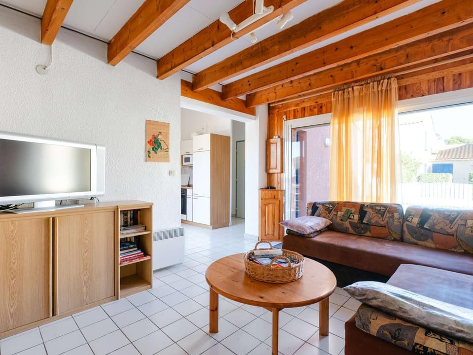 Pavillon pour 6, proche plage, avec terrasse, parking et animaux acceptés - FR-1-409-257 Villa in Narbonne