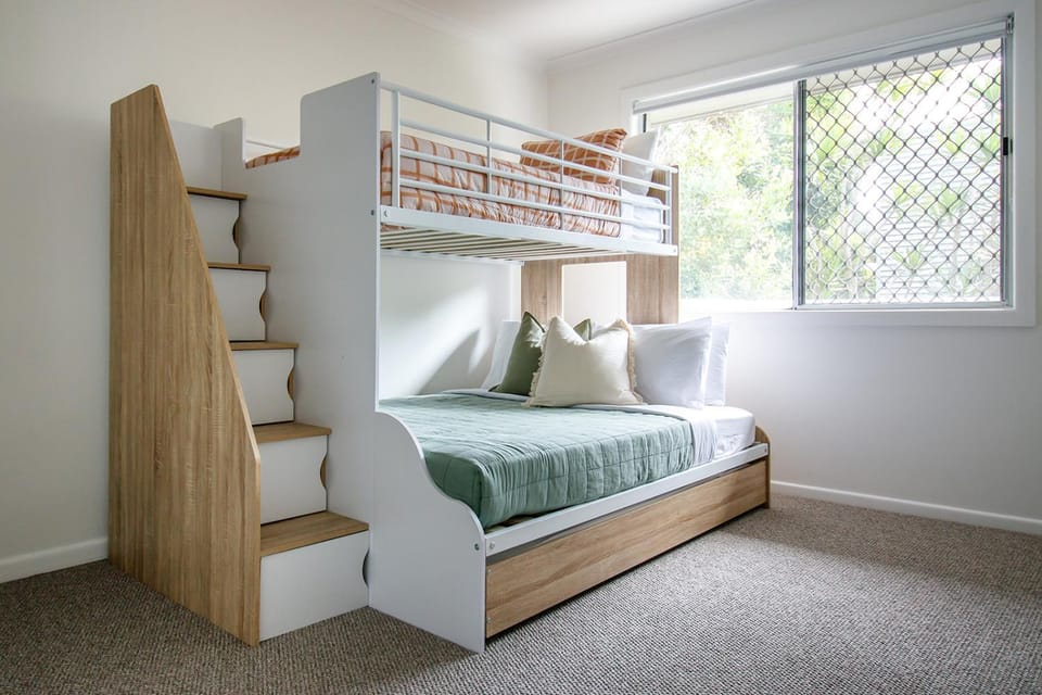 Bed, Bedroom, bunk bed