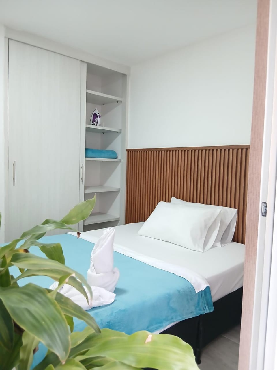 Bed, Bedroom, towels, wardrobe