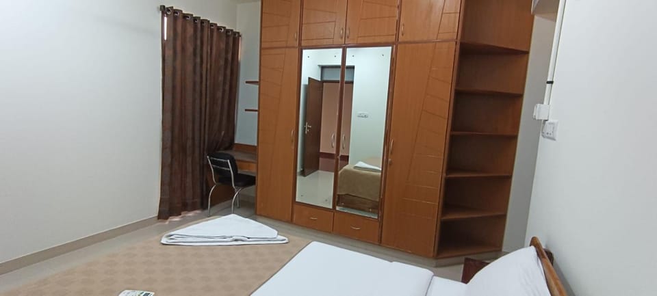 Bed, Photo of the whole room, Bedroom, wardrobe