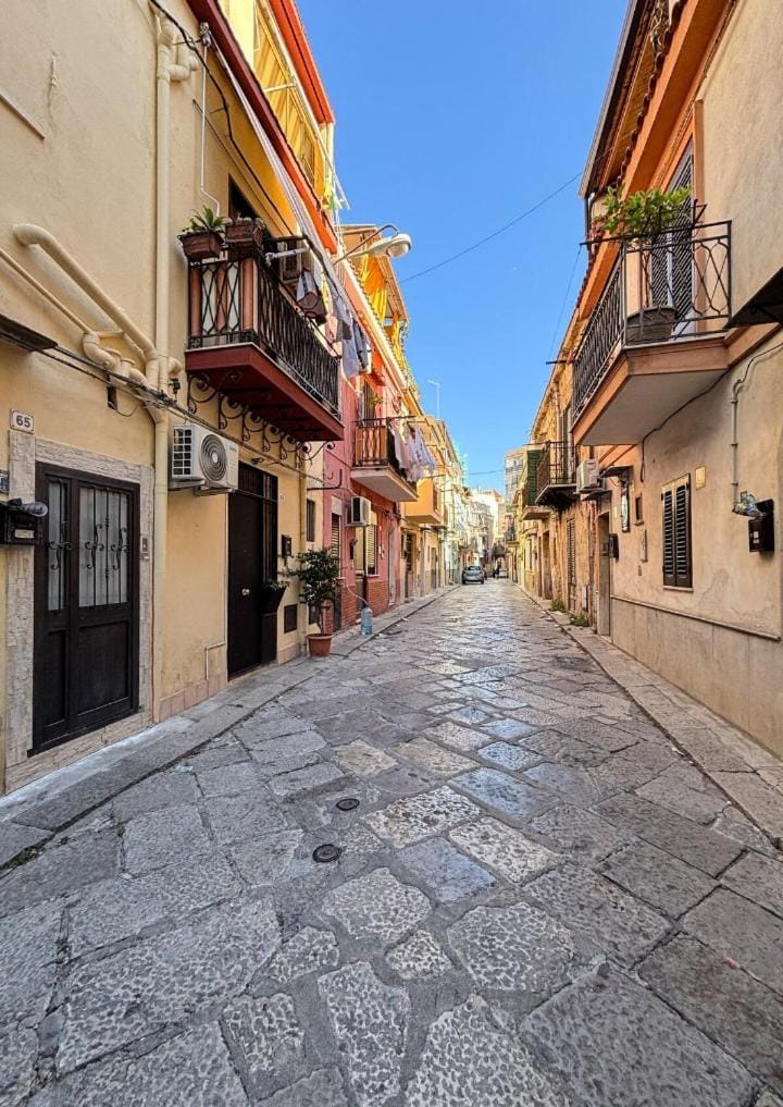 L' Arco Antico Apartment in Palermo
