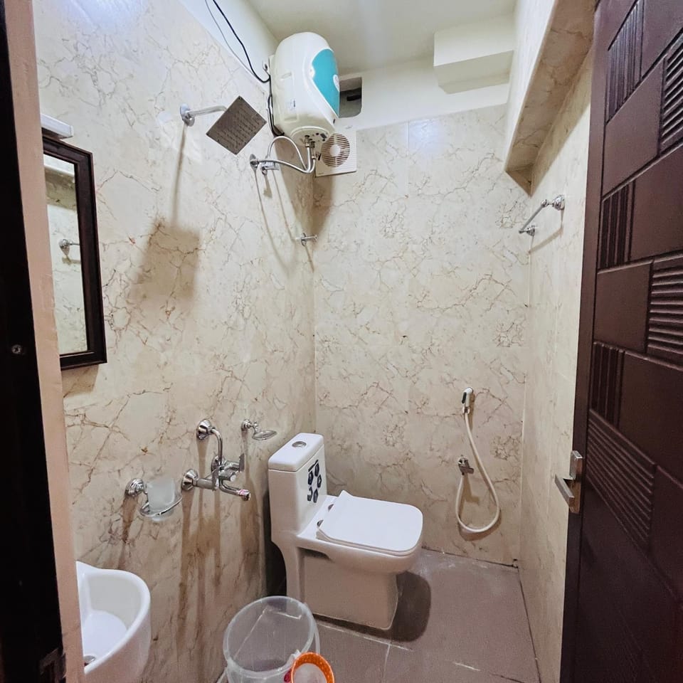 Shower, Toilet, Bathroom, bidet