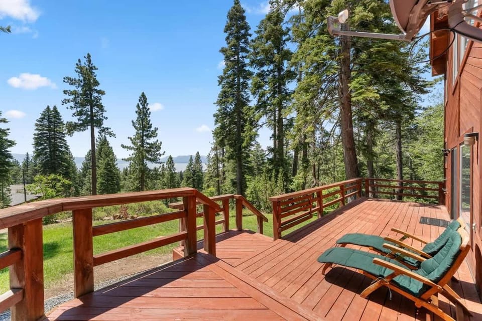 Polaris Place House in Dollar Point