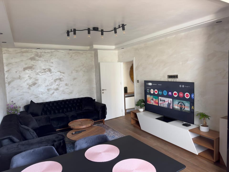 TV and multimedia, Dining area