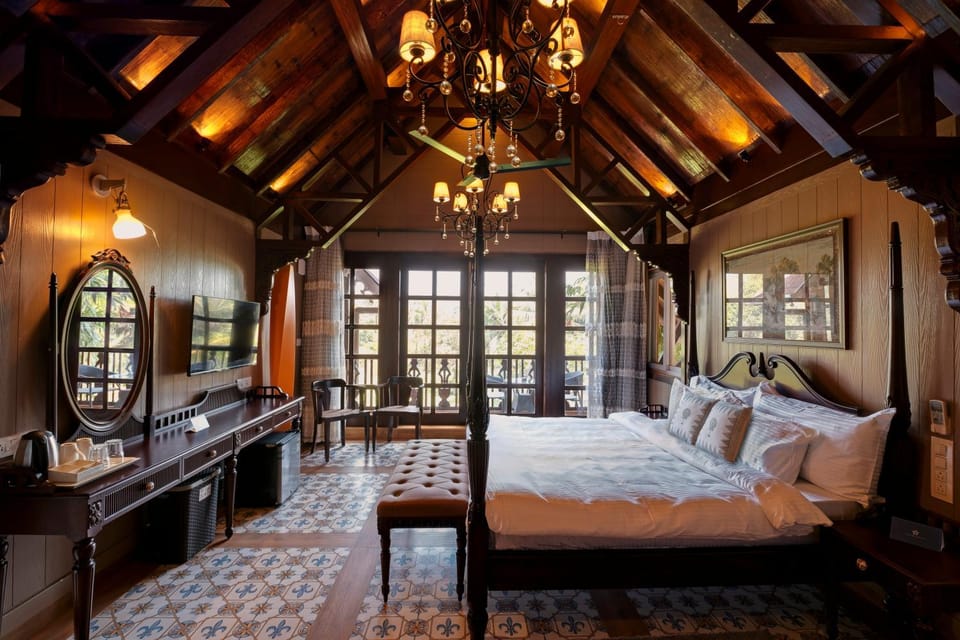 Bed, TV and multimedia, Coffee/tea facilities, Photo of the whole room, Bedroom, Pool view, Pool view, minibar, safe, air conditioner, air conditioner